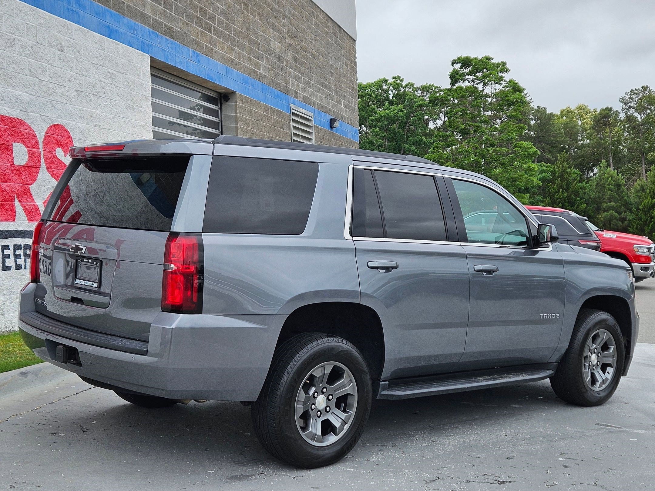 Used 2019 Chevrolet Tahoe LS AWD/4WD image 7