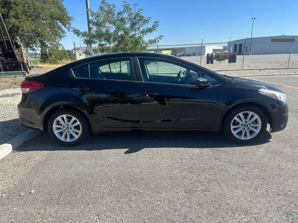 Used 2017 Kia Forte LX FWD image 4