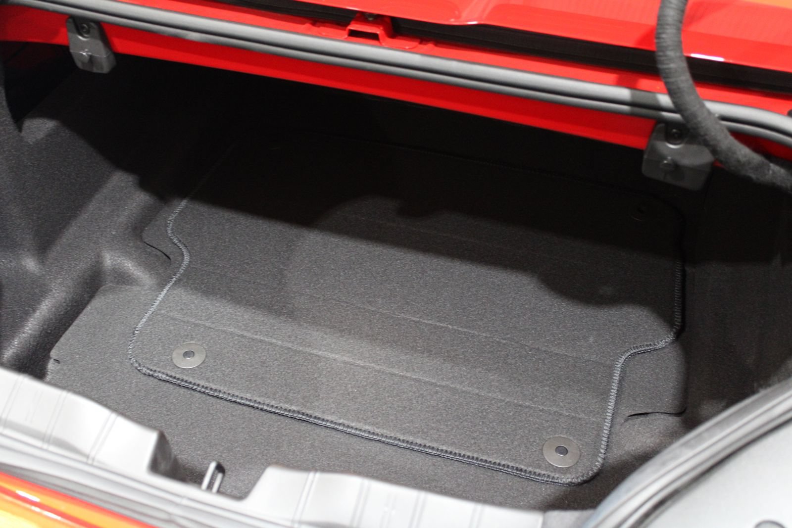 Used 2019 Chevrolet Camaro ZL1 RWD image 35