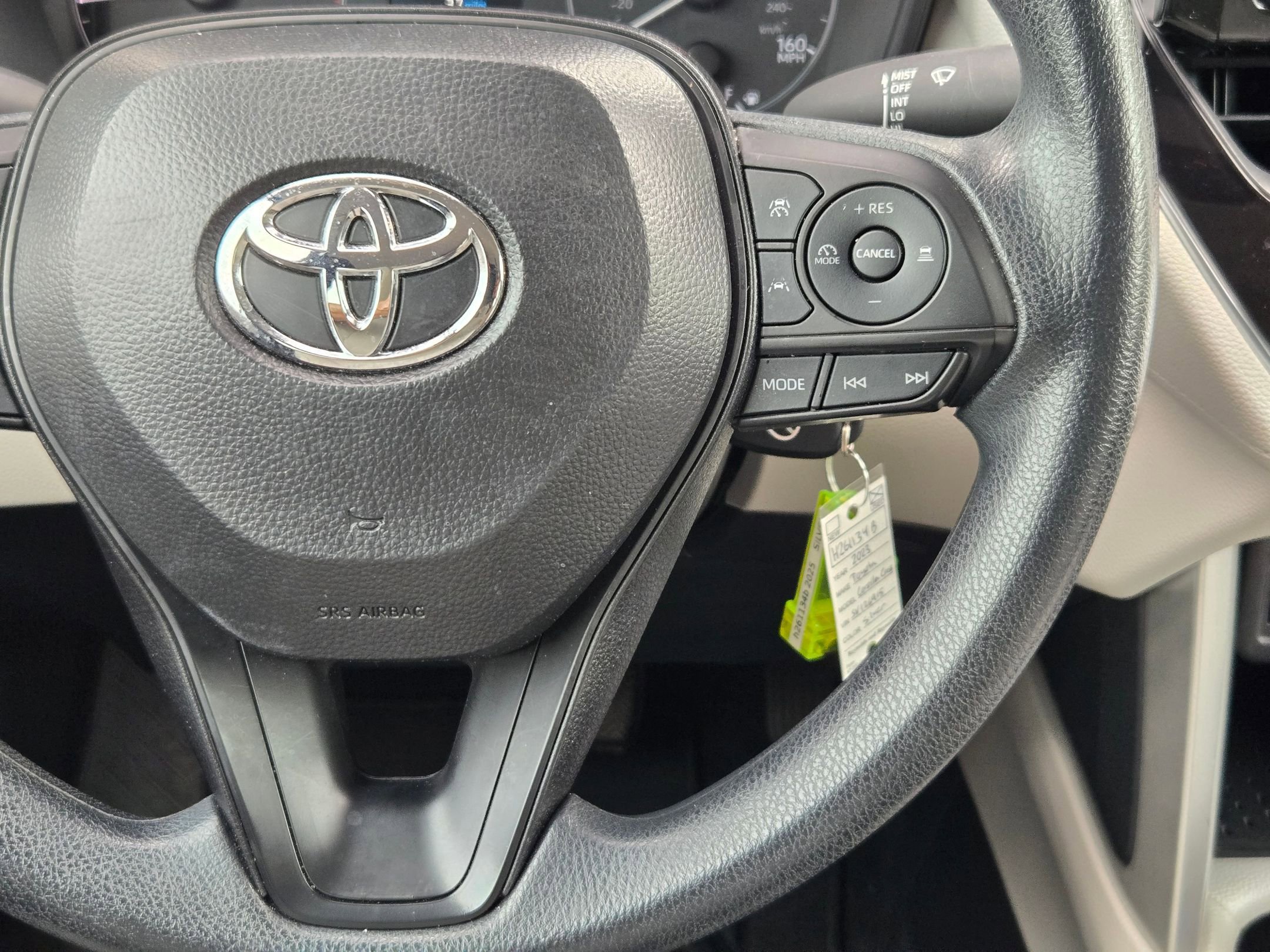 Used 2025 Toyota Corolla Cross L FWD image 22