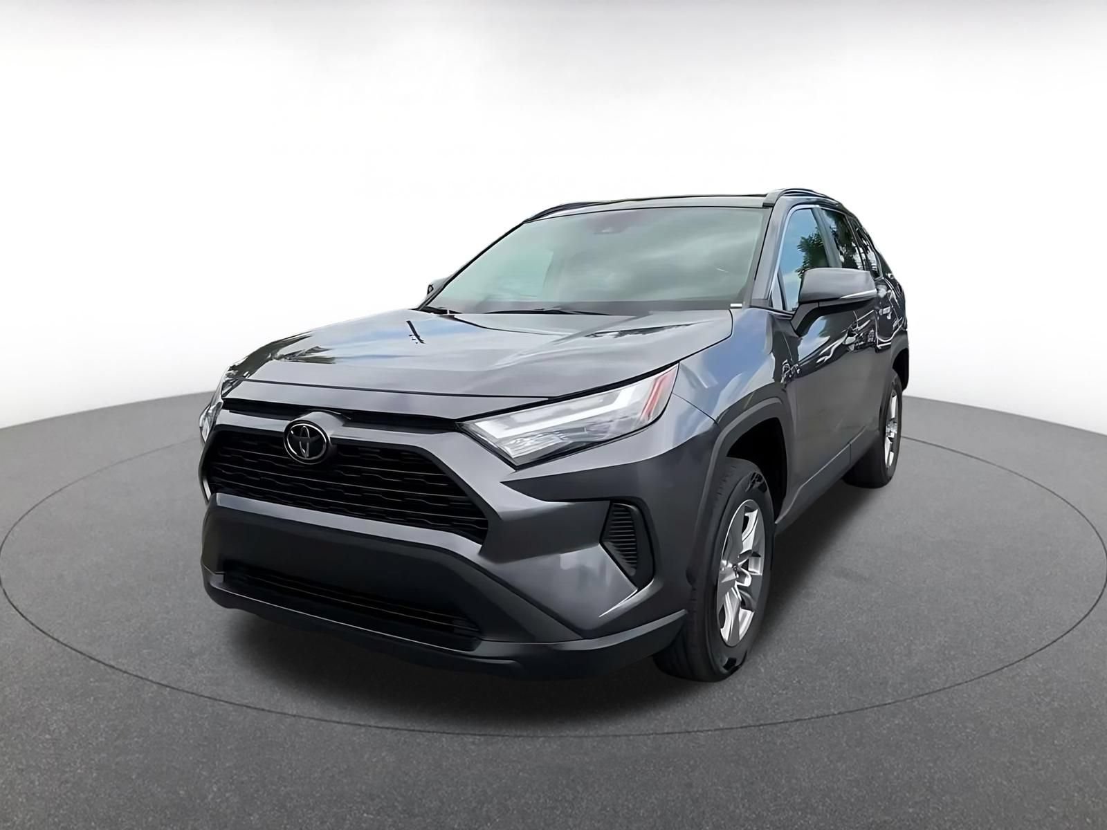 Used 2024 Toyota RAV4 XLE w/ Convenience Package AWD/4WD image 6