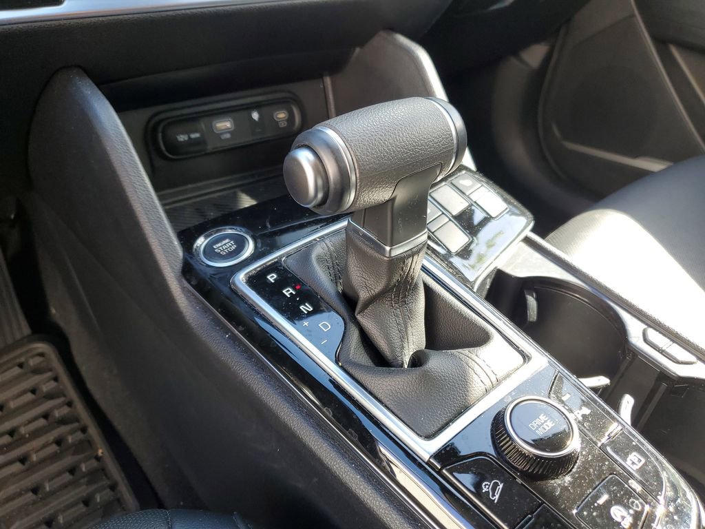 Certified 2024 Kia Sportage EX image 29