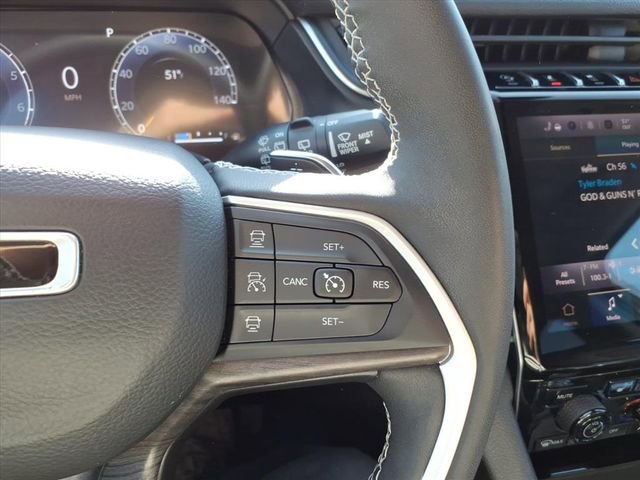 Used 2023 Jeep Grand Cherokee L Limited w/ Black Appearance Package image 20
