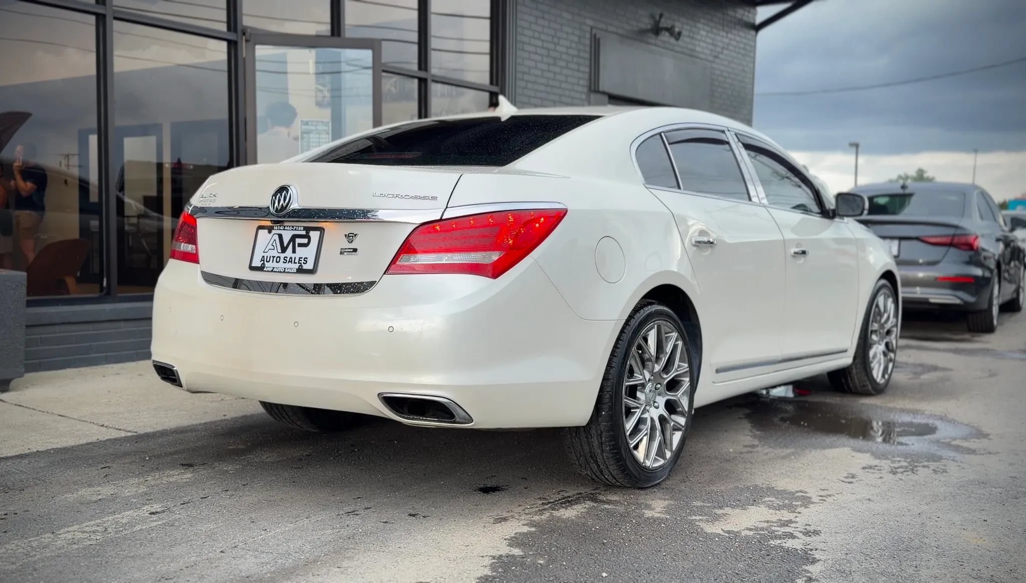 Used 2014 Buick LaCrosse Premium w/ Driver Confidence Package FWD image 2
