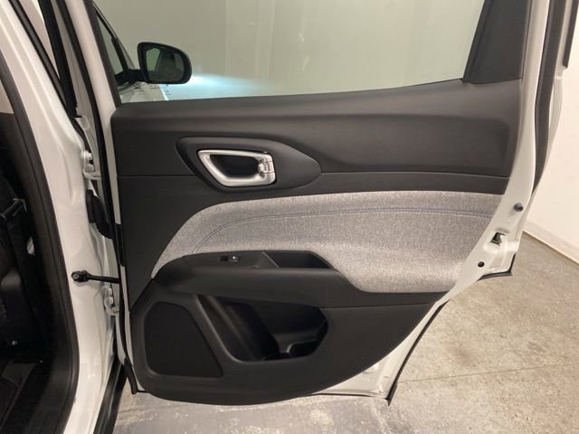 Used 2022 Jeep Compass Latitude w/ Convenience Group image 25