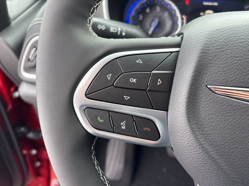 New 2026 Chrysler Pacifica Select AWD/4WD image 28