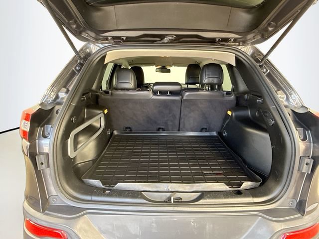 Used 2016 Jeep Cherokee Trailhawk w/ Cold Weather Group image 24