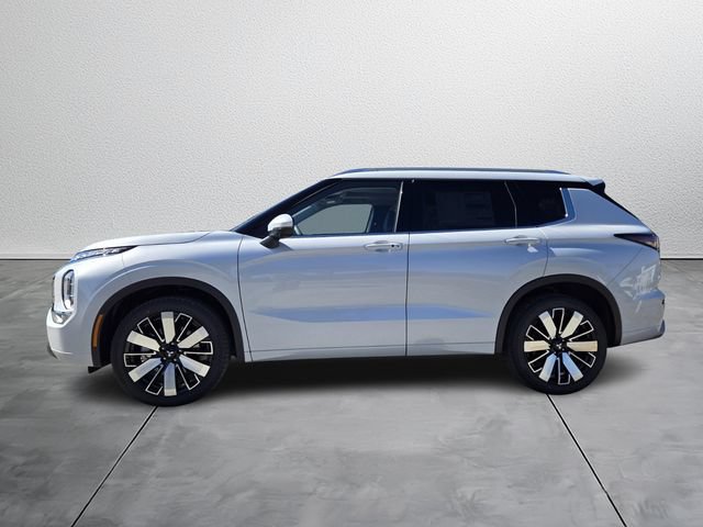 New 2026 Mitsubishi Outlander SEL FWD image 3