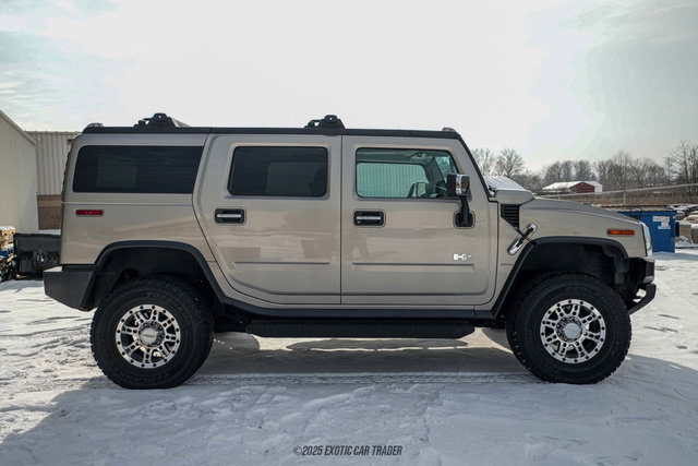 Used 2003 HUMMER H2 w/ Preferred Equipment Group image 9