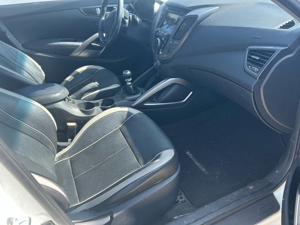 Used 2014 Hyundai Veloster Turbo w/ Turbo Technology Package 04 image 2