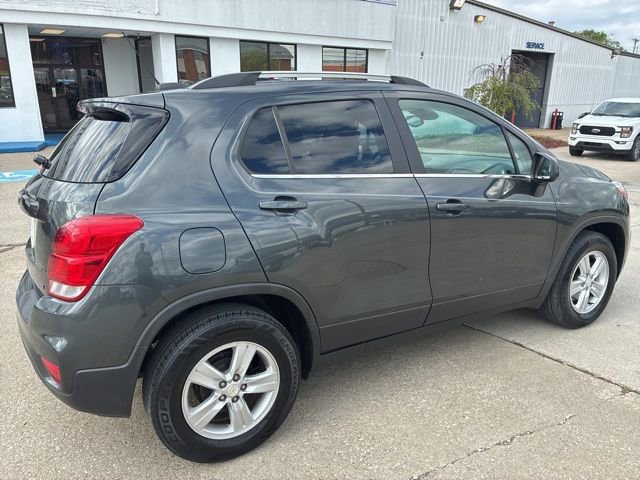 Used 2020 Chevrolet Trax LT FWD image 9