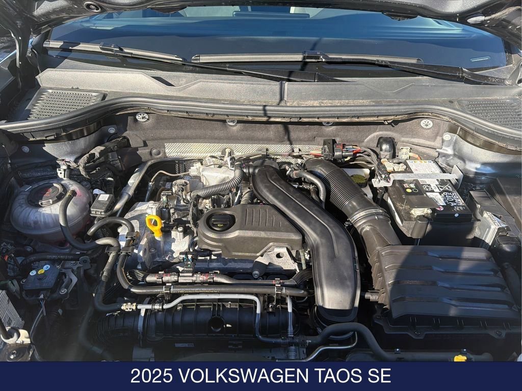 Used 2025 Volkswagen Taos SE image 25