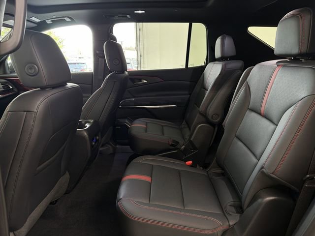 Certified 2024 Chevrolet Traverse RS image 20