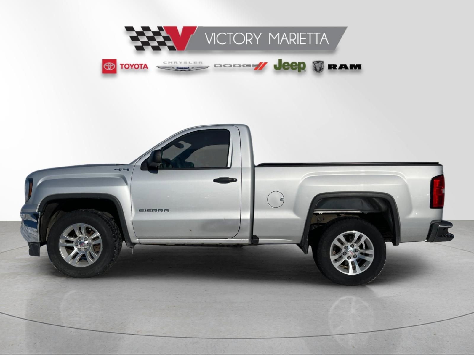 Used 2017 GMC Sierra 1500 4x4 Regular Cab w/ Sierra Convenience Package image 2