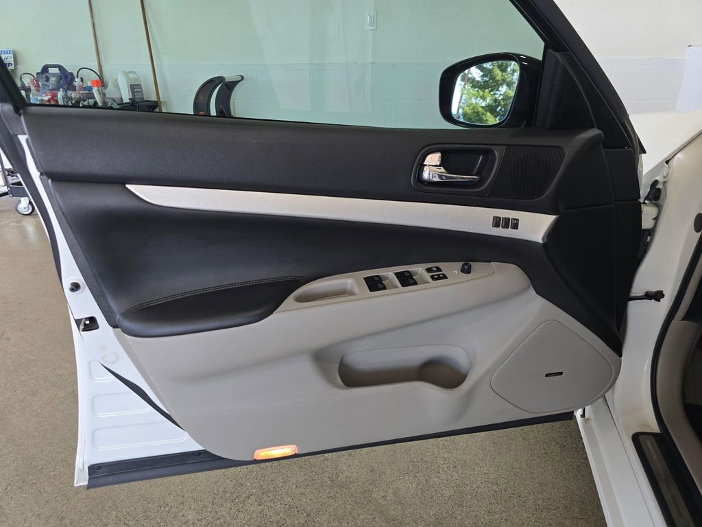 Used 2009 INFINITI G37 x Sedan AWD/4WD image 22