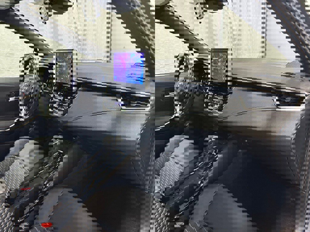 Used 2025 Toyota Corolla XSE image 60