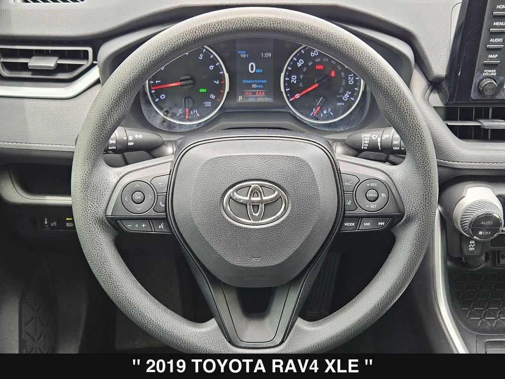 Used 2019 Toyota RAV4 XLE FWD image 22