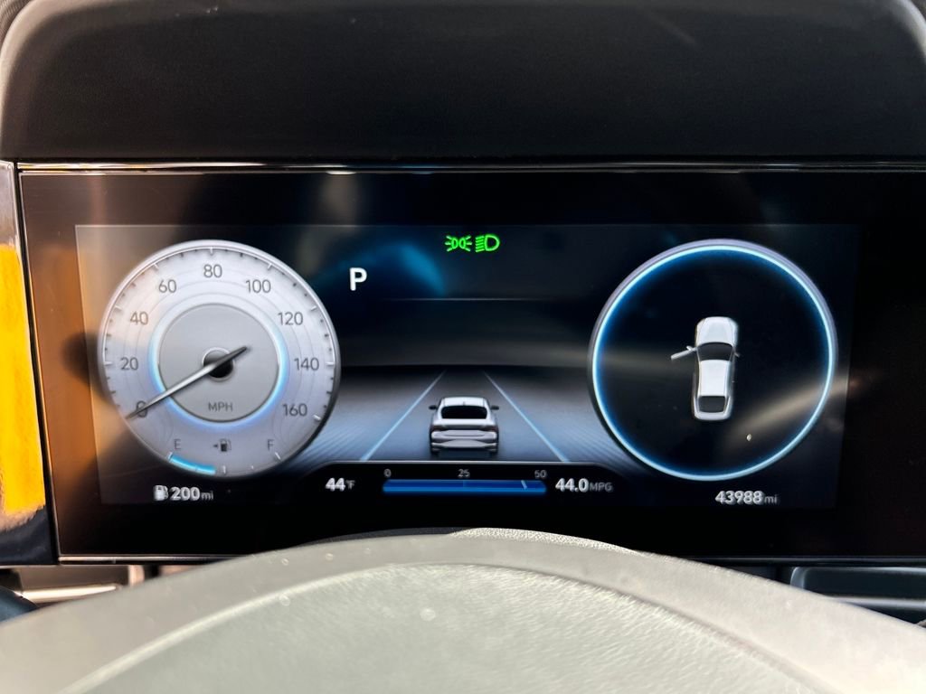 Used 2023 Hyundai Elantra SEL w/ Convenience Package image 16