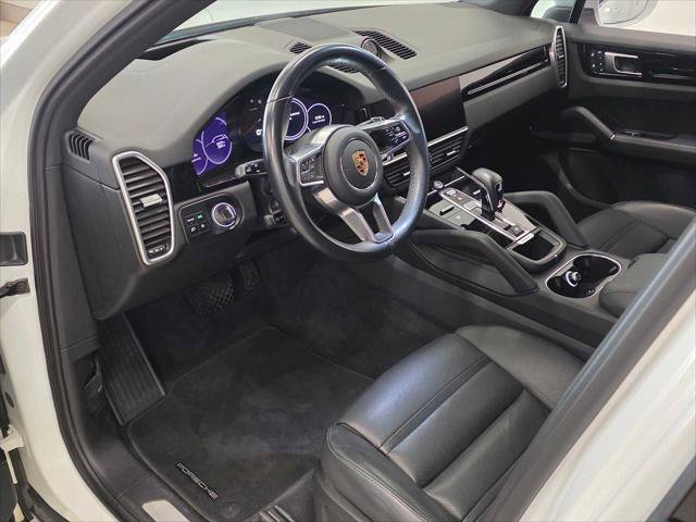 Used 2023 Porsche Cayenne AWD/4WD image 4