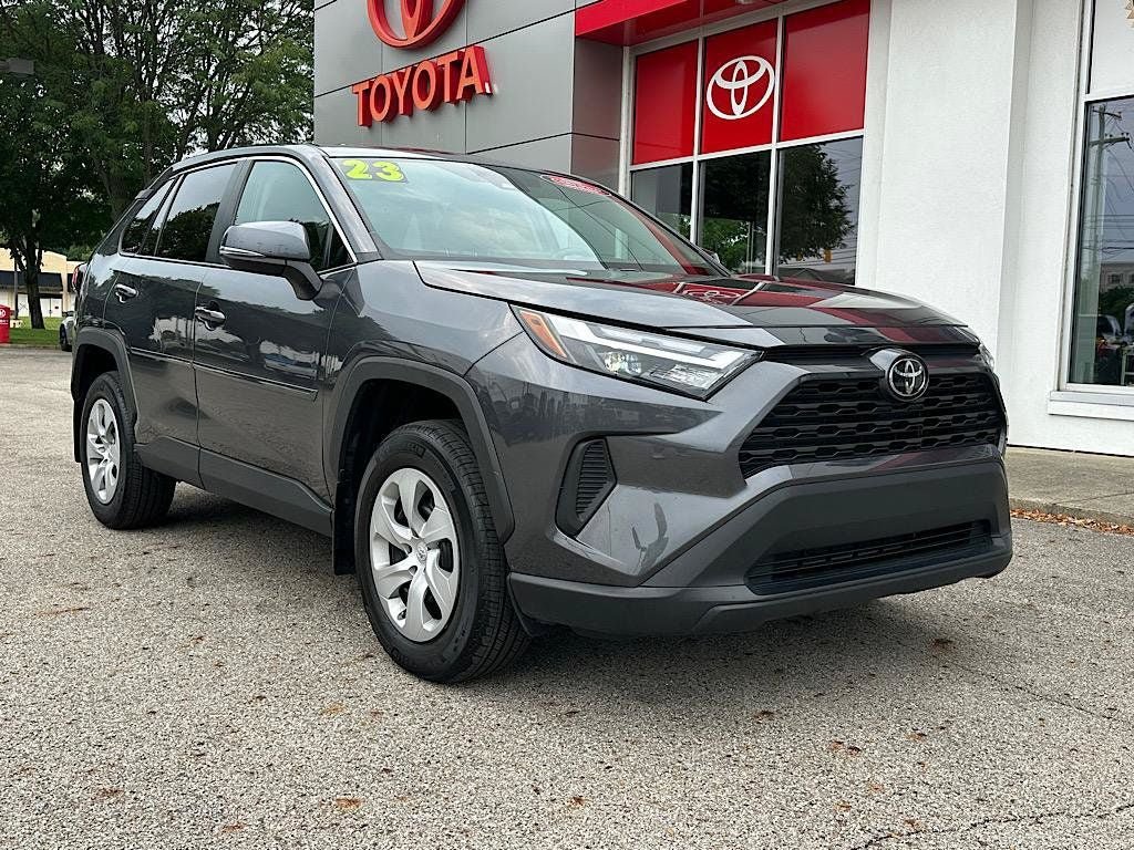 Certified 2023 Toyota RAV4 LE AWD/4WD image 9