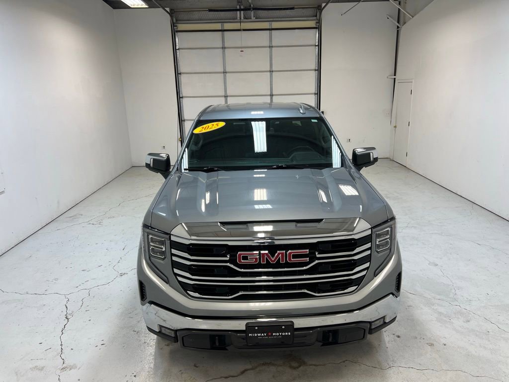 Used 2025 GMC Sierra 1500 SLT image 7
