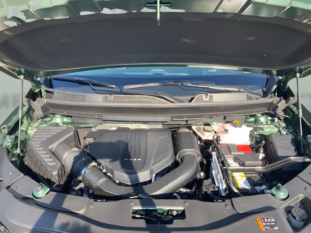 New 2027 Chevrolet Traverse RS AWD/4WD image 32