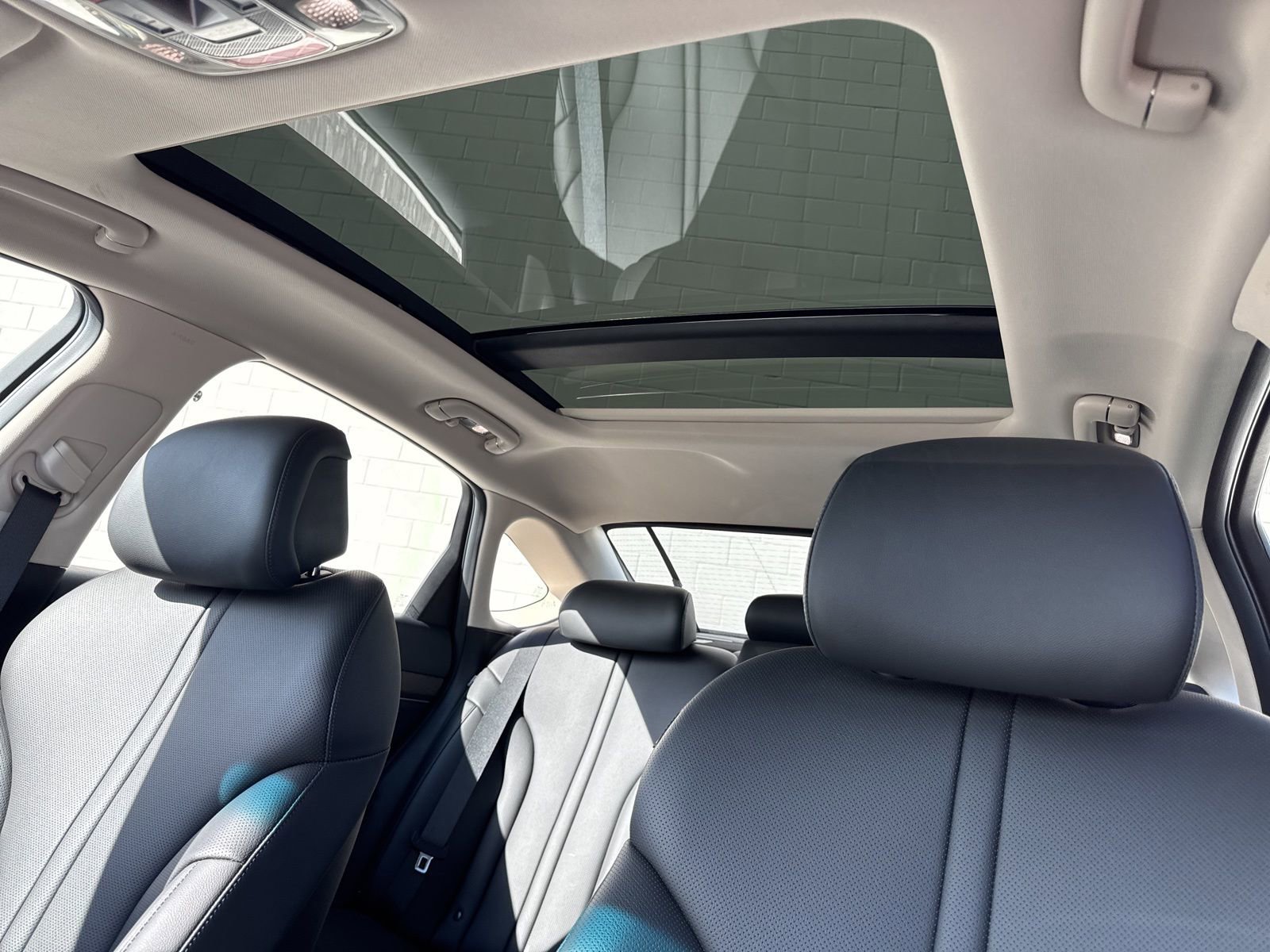 Used 2025 Genesis G80 2.5T Advanced image 35