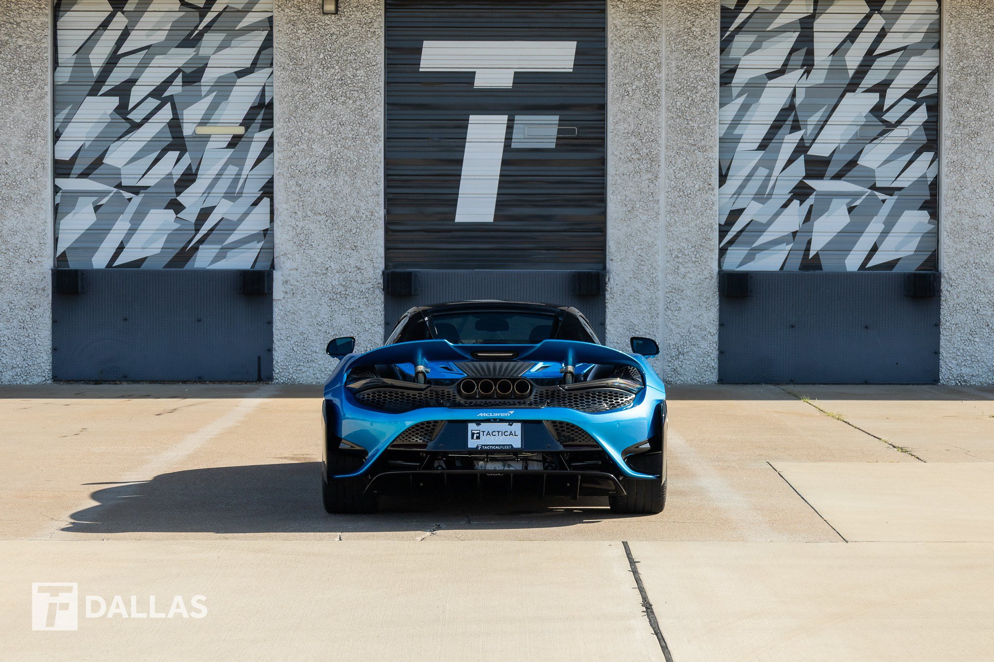 Used 2022 McLaren 765LT RWD image 13