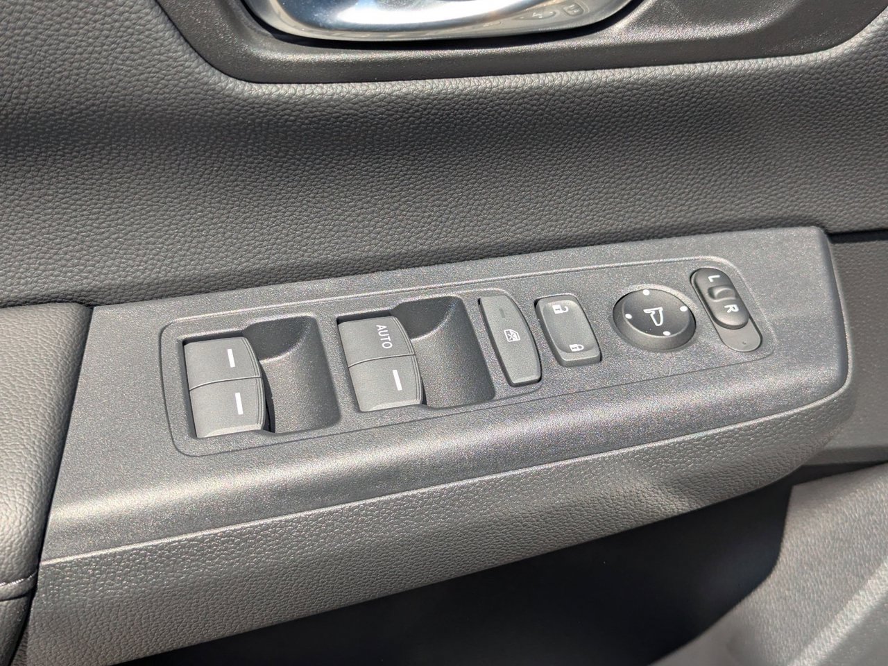 New 2027 Honda CR-V LX image 13