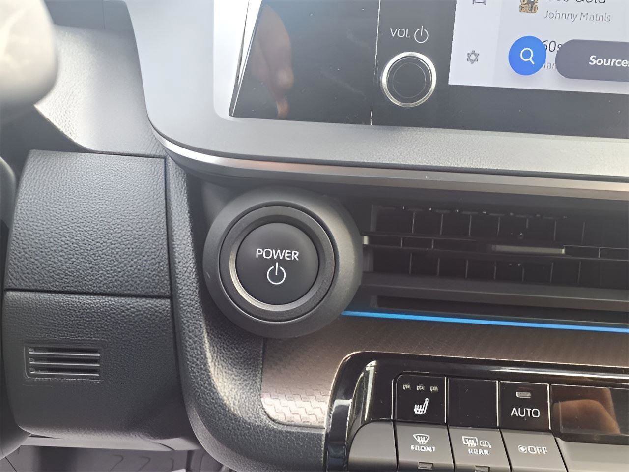 Used 2024 Toyota Prius XLE image 17