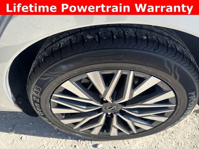 Used 2024 Nissan Altima 2.5 SV image 9