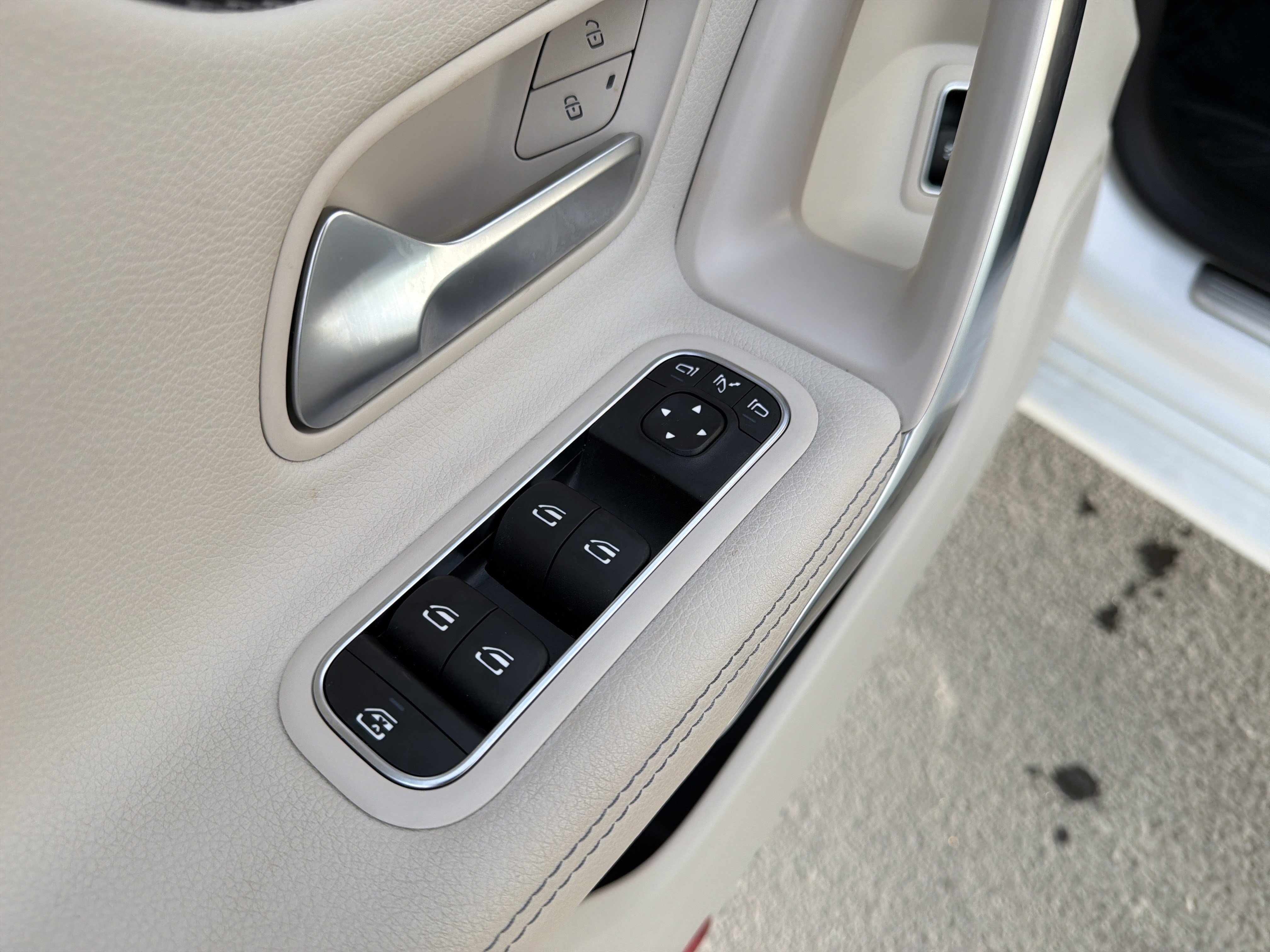 Certified 2025 Mercedes-Benz CLA 250 image 12