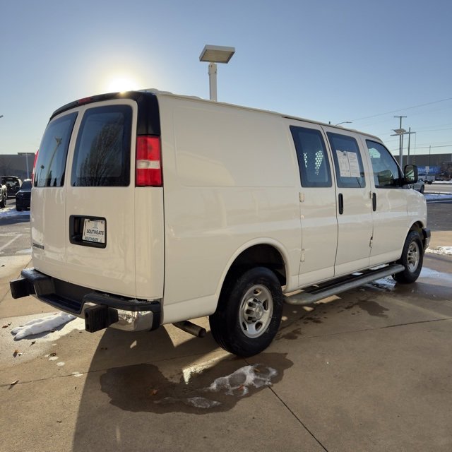 Used 2023 Chevrolet Express 2500 w/ Driver Convenience Package image 3