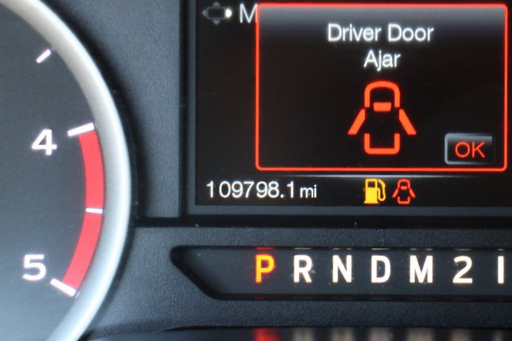 Used 2017 Ford F250 XLT w/ XLT Premium Package image 24