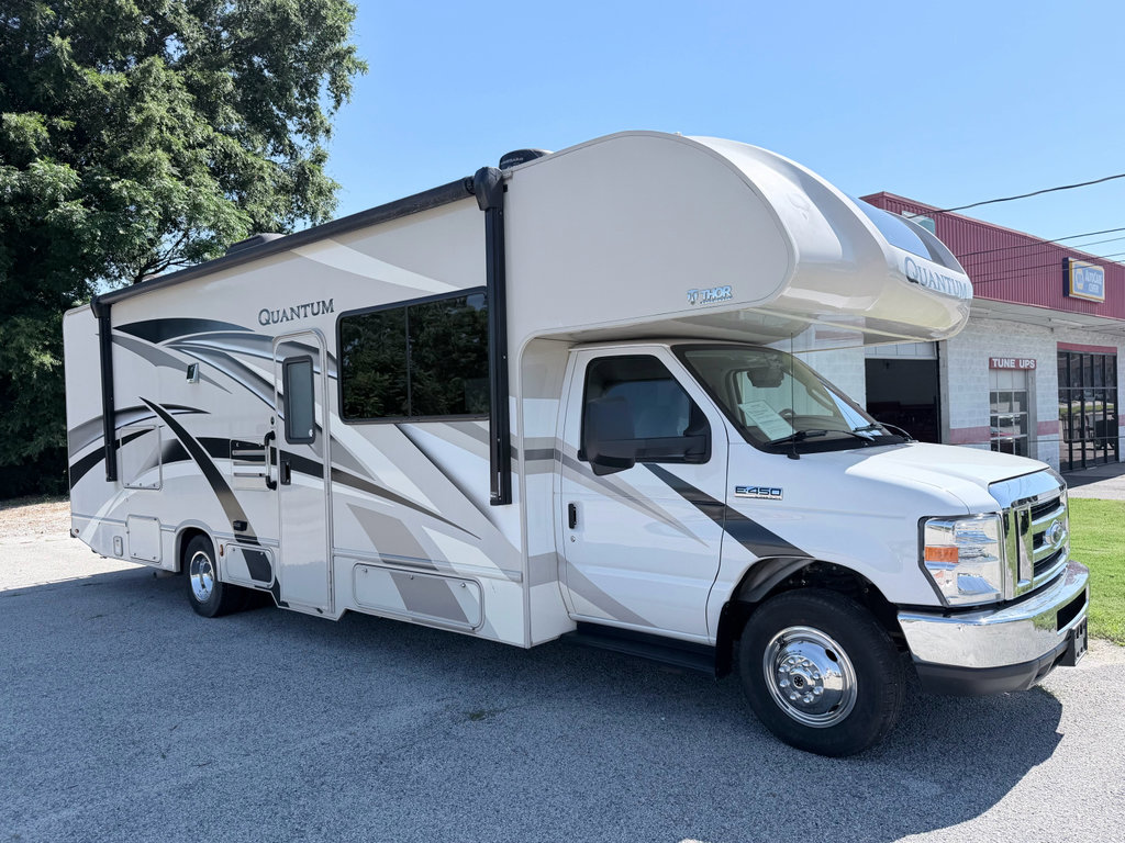 Used 2019 Ford E-450 and Econoline 450 Super Duty w/ Motorhome Prep Package RWD image 2