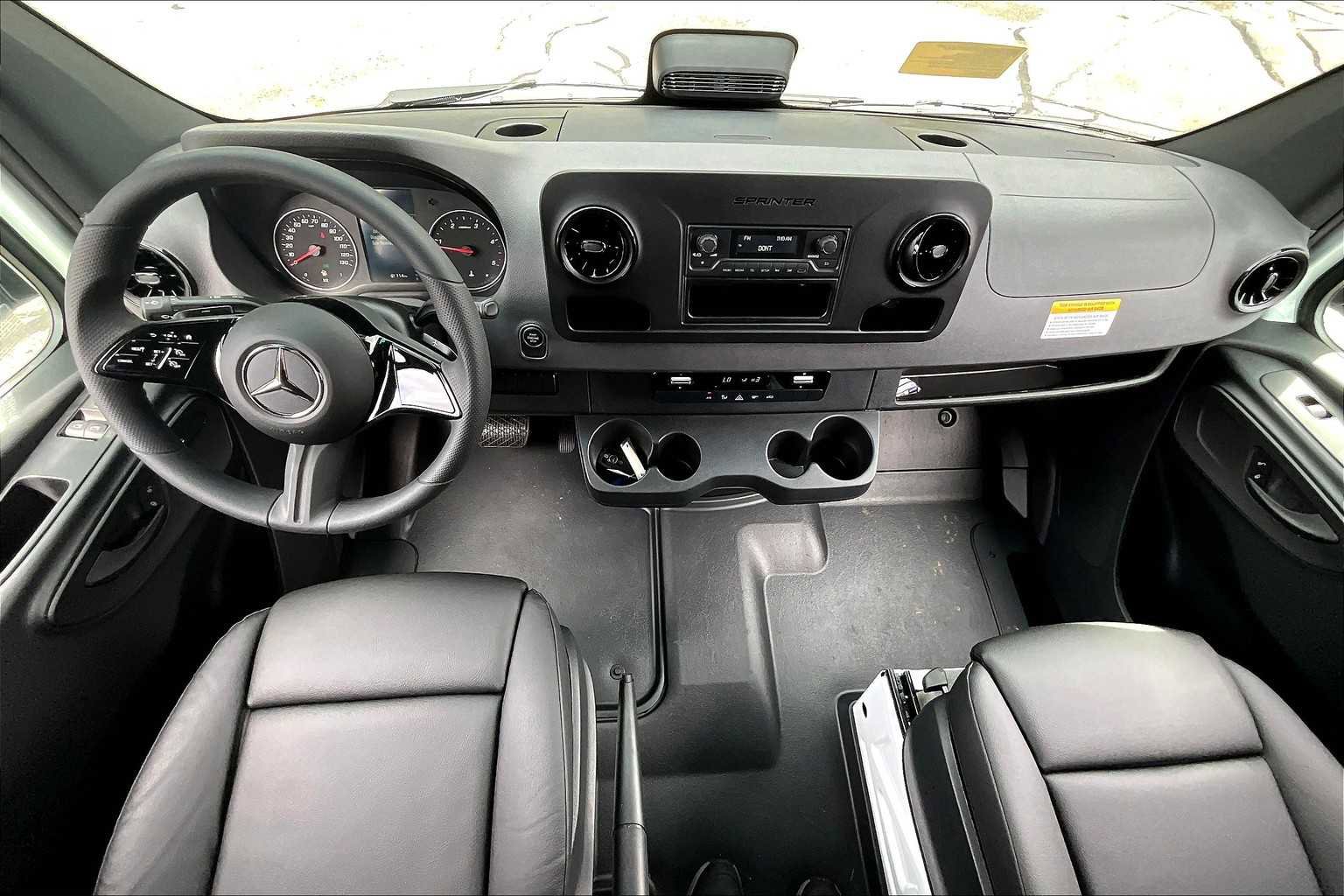 New 2025 Mercedes-Benz Sprinter 2500 image 7