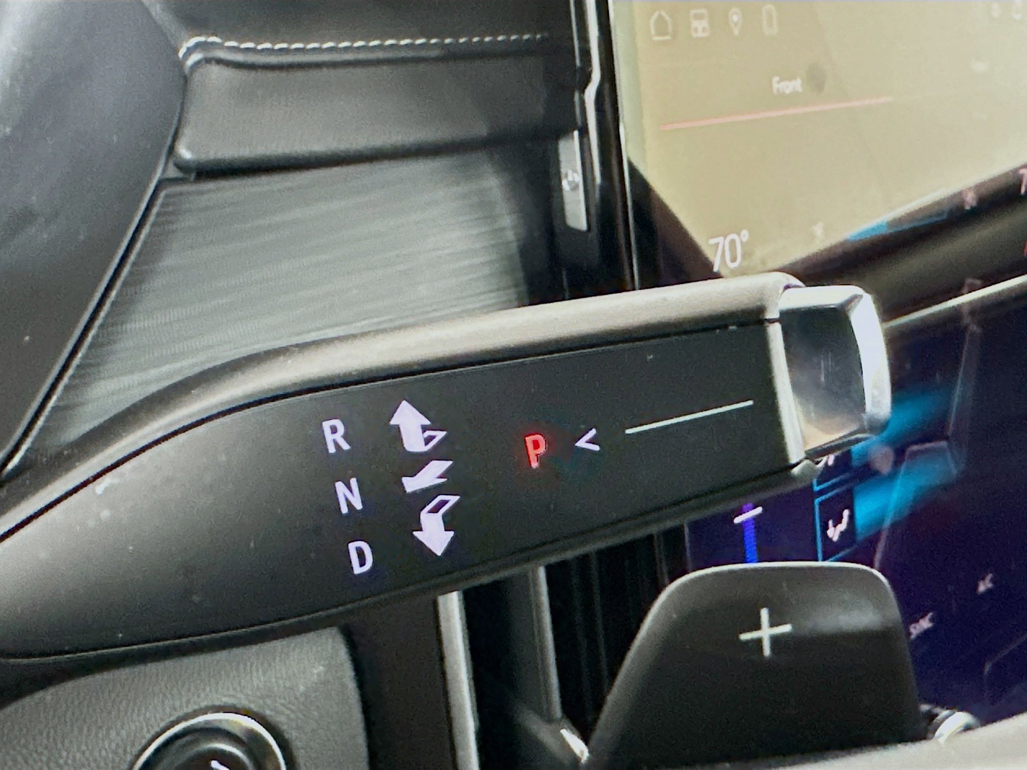 Used 2025 GMC Acadia Elevation image 25