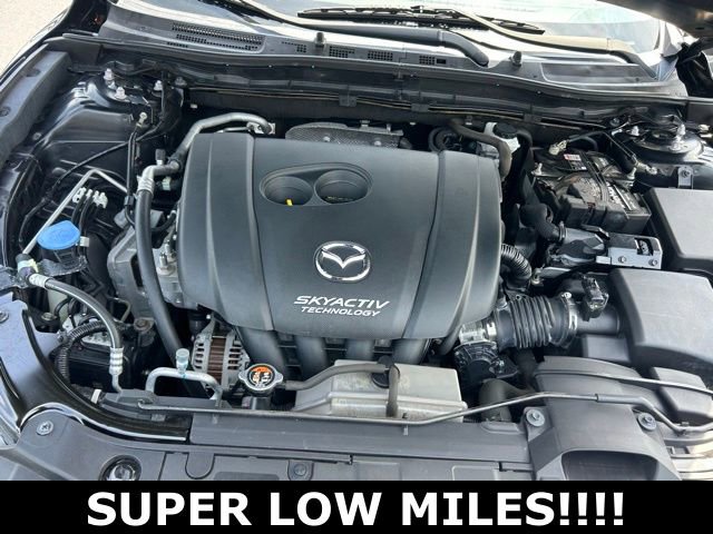Used 2018 MAZDA MAZDA3 Sport w/ Preferred Equipment Package FWD image 11