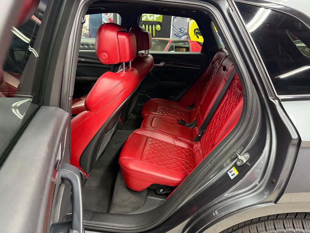 Used 2021 Audi SQ5 Prestige AWD/4WD image 13