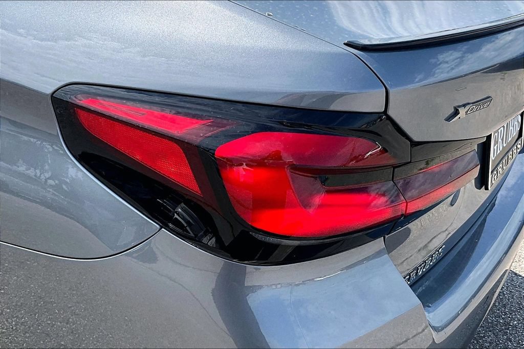 Used 2023 BMW M550i xDrive w/ Executive Package AWD/4WD image 40