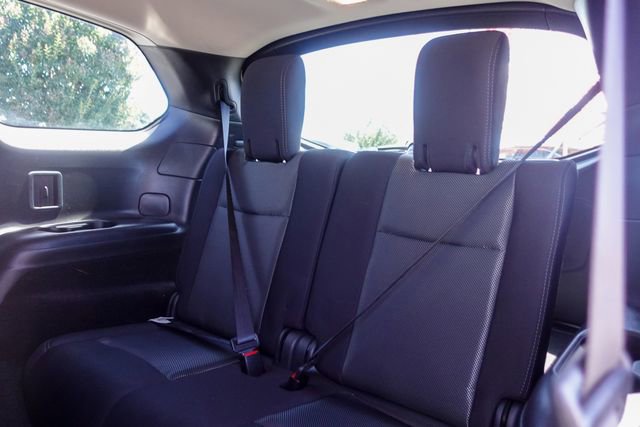 Used 2019 Nissan Pathfinder SV AWD/4WD image 25
