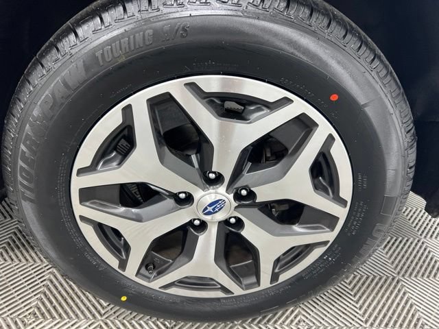 Used 2023 Subaru Forester Premium AWD/4WD image 10