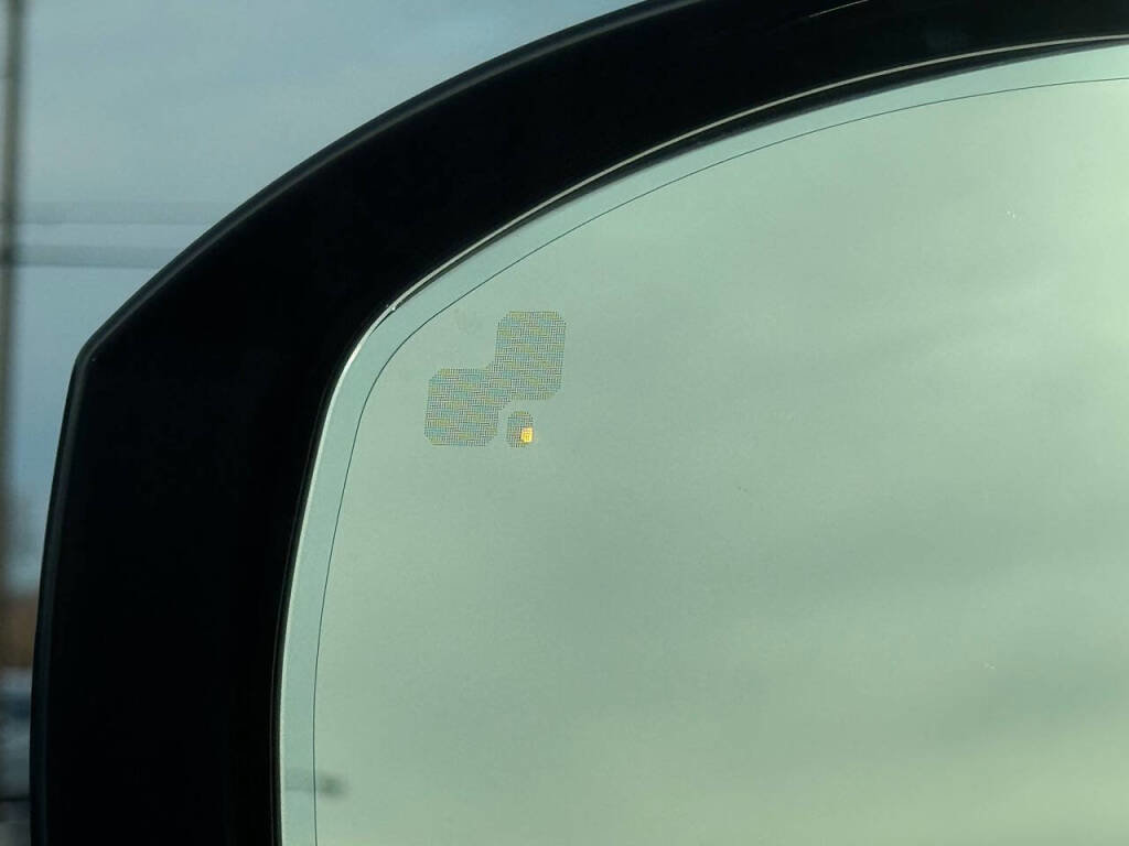 Used 2019 Land Rover Range Rover image 25