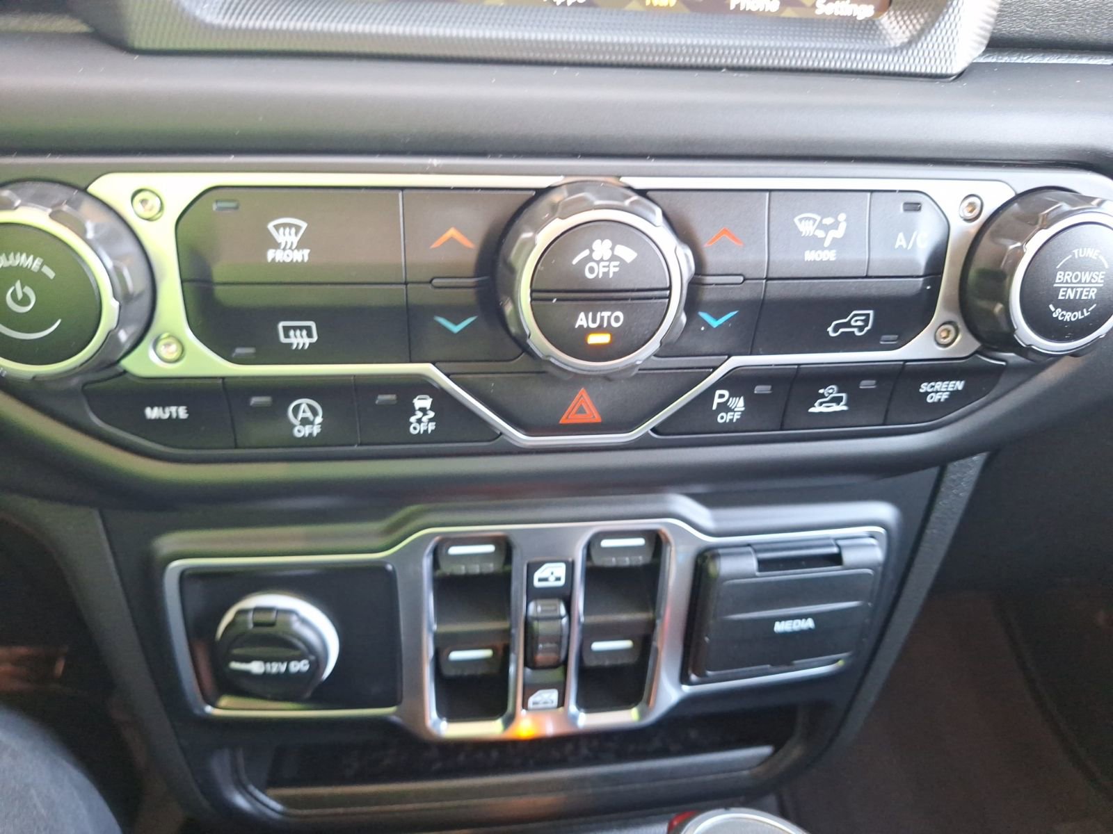 Used 2023 Jeep Gladiator Overland image 27