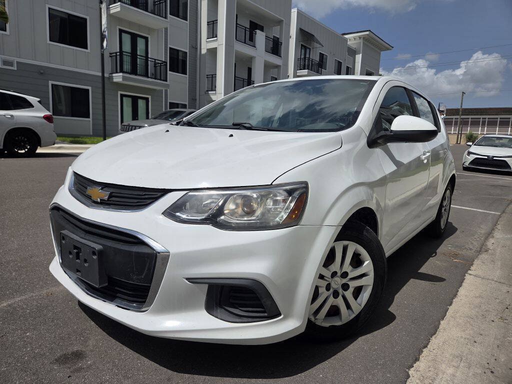 Used 2019 Chevrolet Sonic LT FWD image 1
