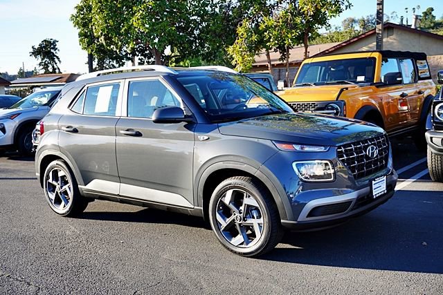 Used 2026 Hyundai Venue SEL image 6