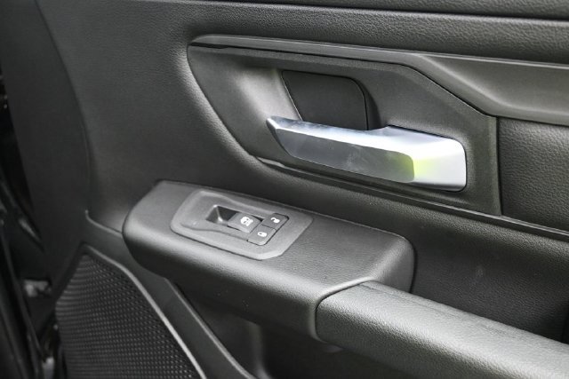 New 2026 RAM 1500 Express AWD/4WD image 35
