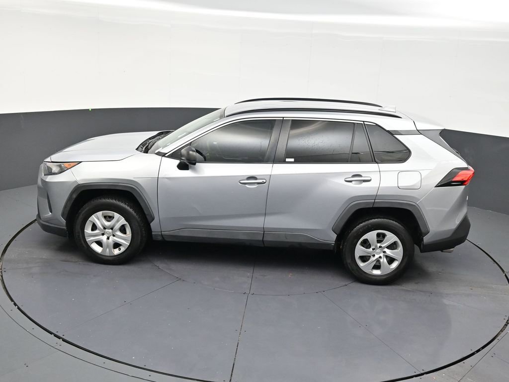 Used 2020 Toyota RAV4 LE FWD image 13