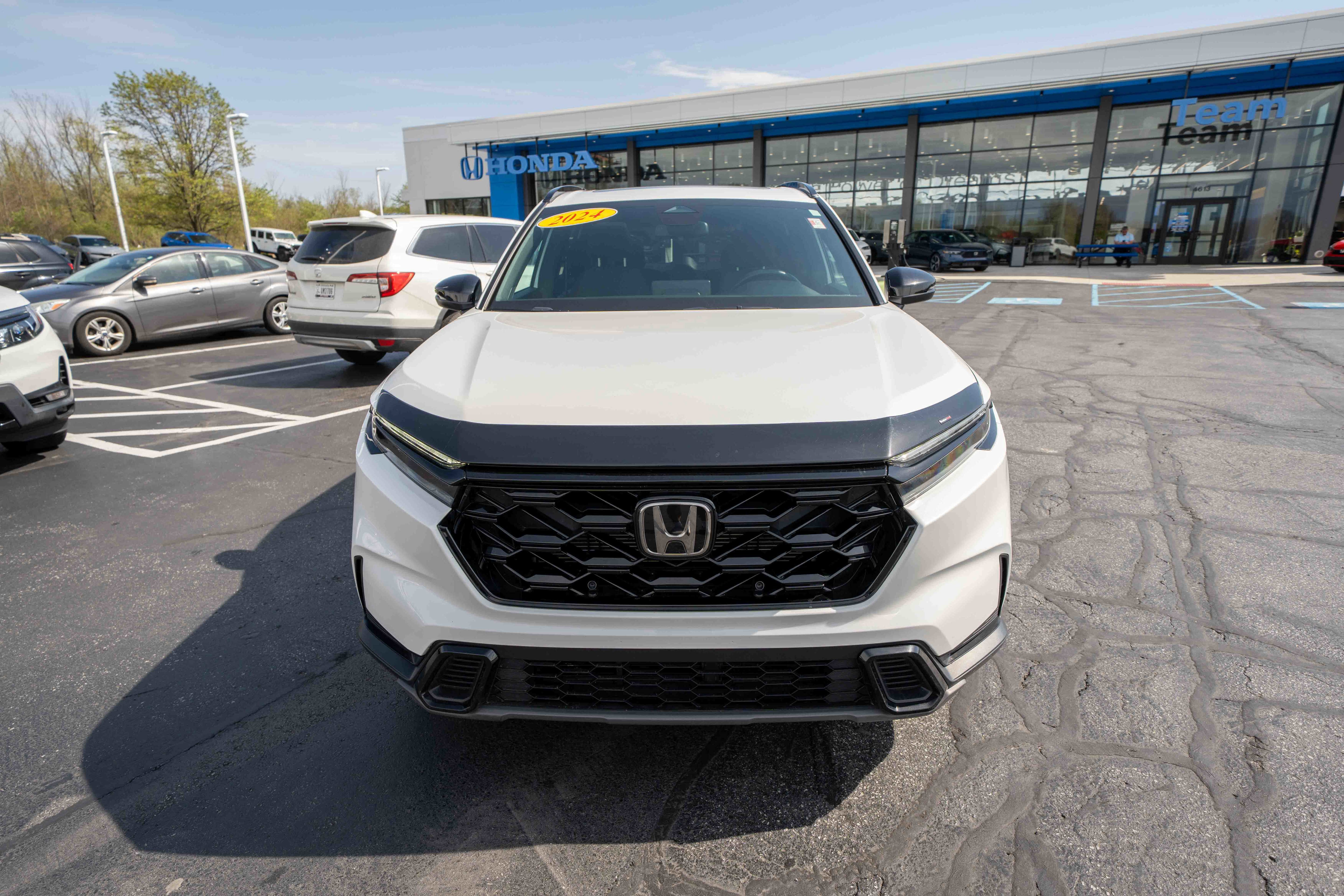 Used 2024 Honda CR-V Sport image 2