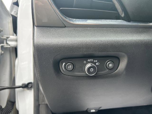 Certified 2019 Chevrolet Traverse LT w/ LT Premium Package image 11